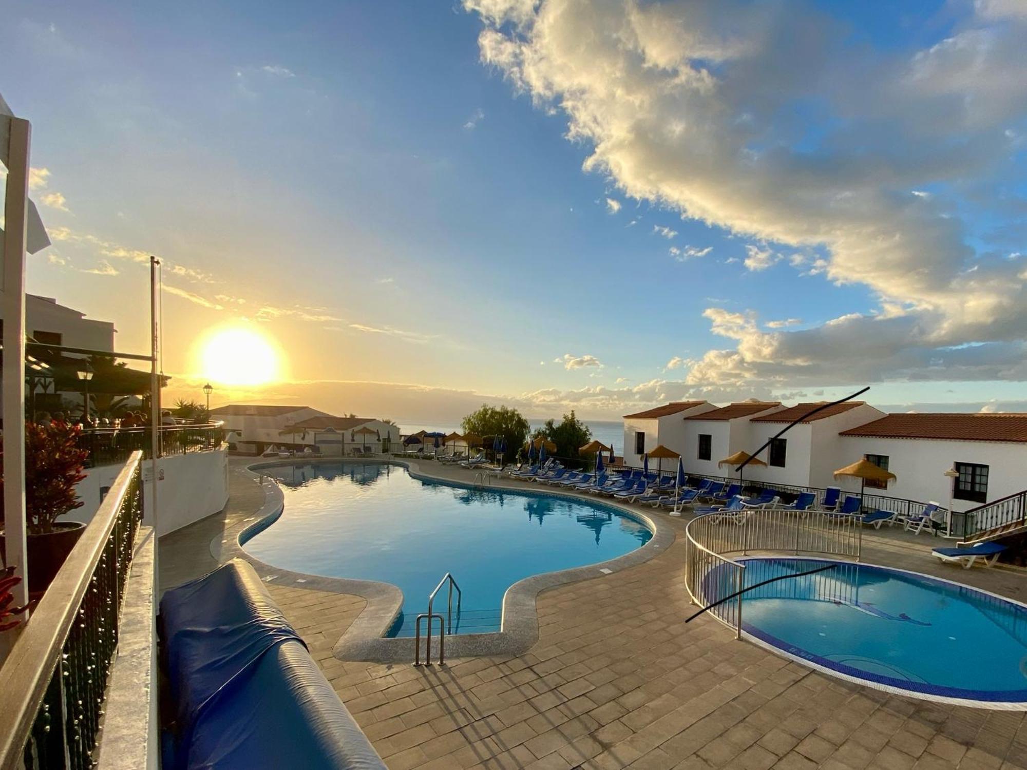 Seaview Townhouse In Puerto Santiago & Los Gigantes Puerto de Santiago  Exterior photo
